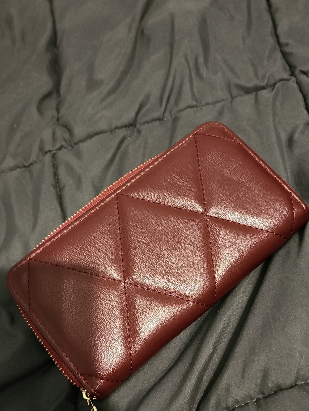 CHANEL Quilted Zip-Around Leather Wallet in Burgundy with Gold Logo - Picture 7 of 7